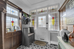 Photo 31- click for photo gallery